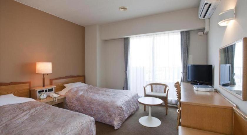 Hotel Tenchikaku Hitachi Extérieur photo